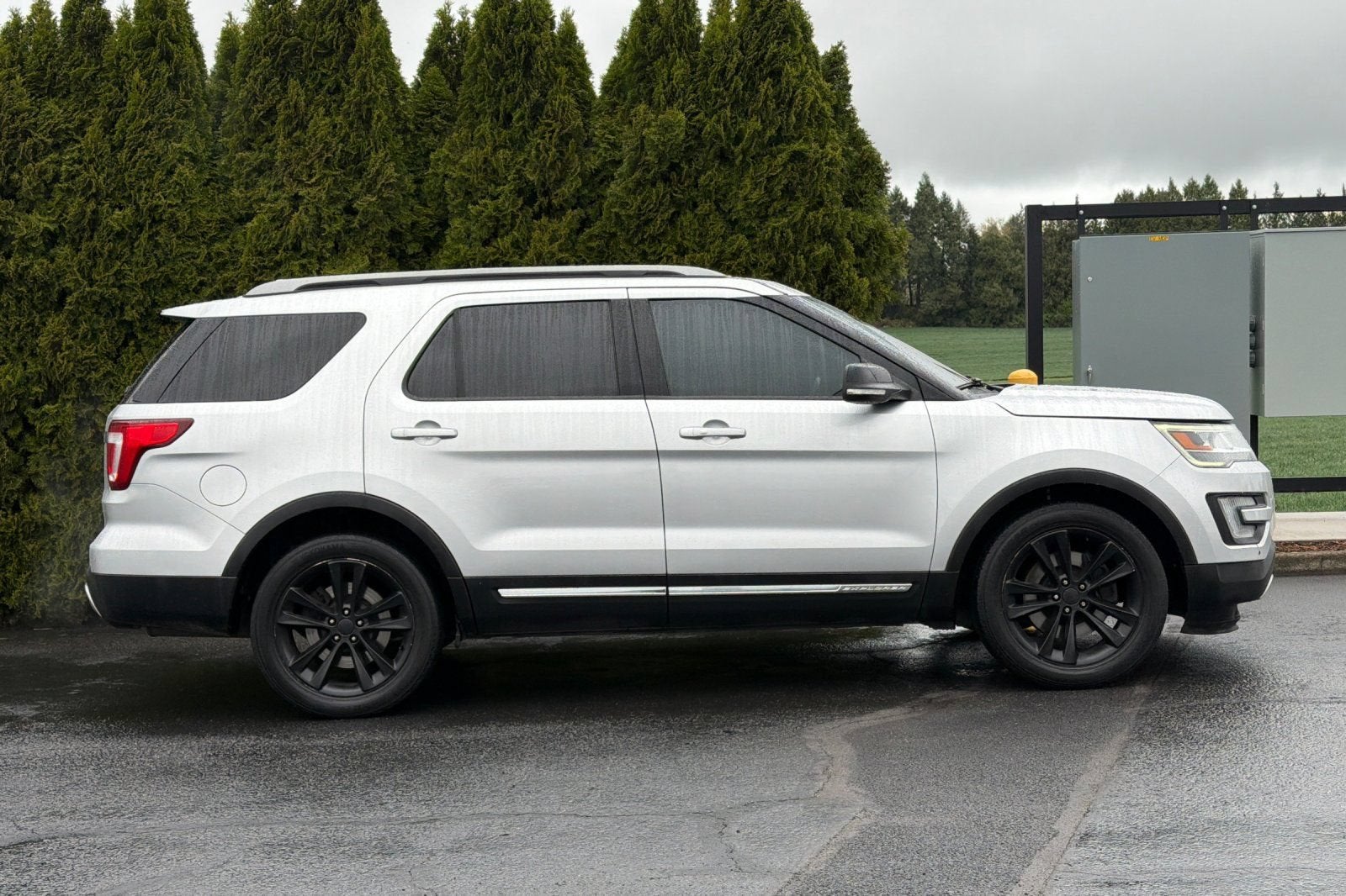 2017 Ford Explorer — rear three-quarter view