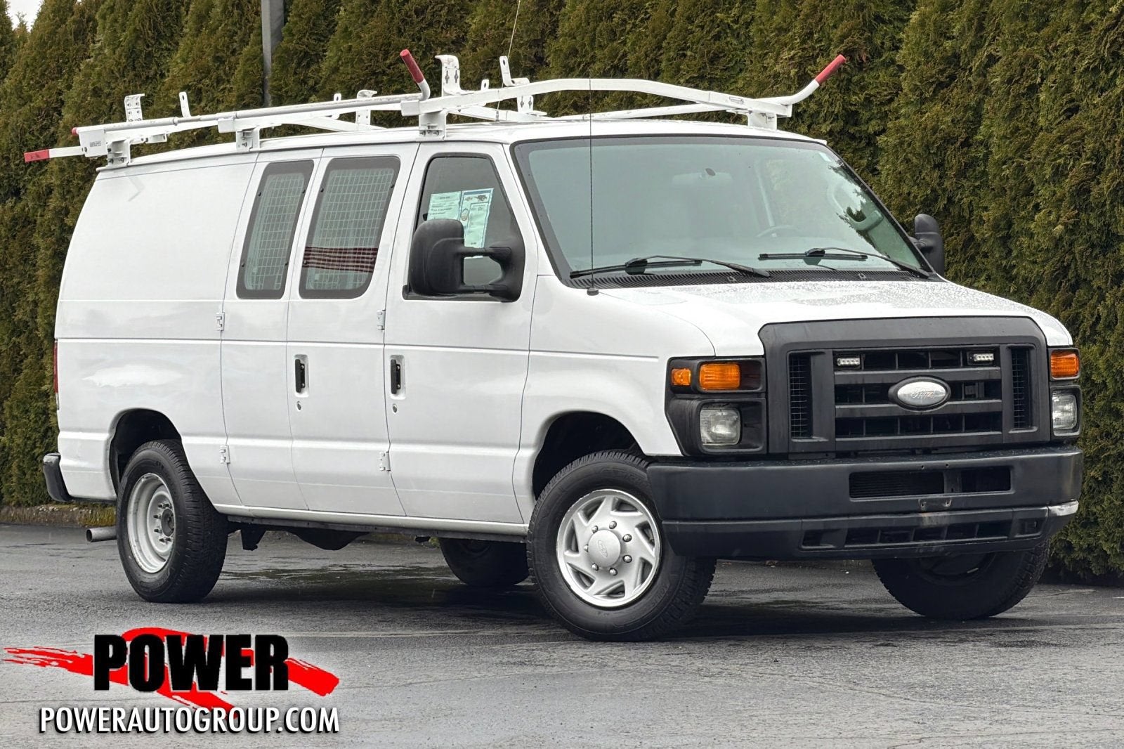 2014 Ford Econoline Cargo Van Commercial in Oxford White — front three-quarter view