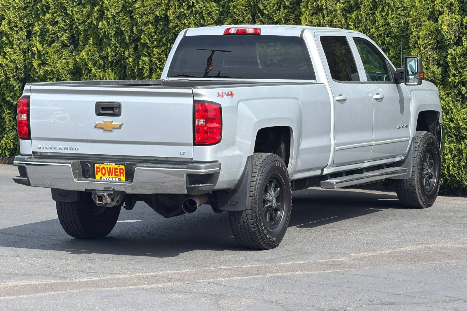 2016 Chevrolet Silverado 3500 HD — interior view