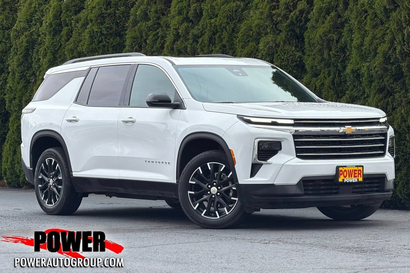 2025 Chevrolet Traverse LT in Summit White — front three-quarter view
