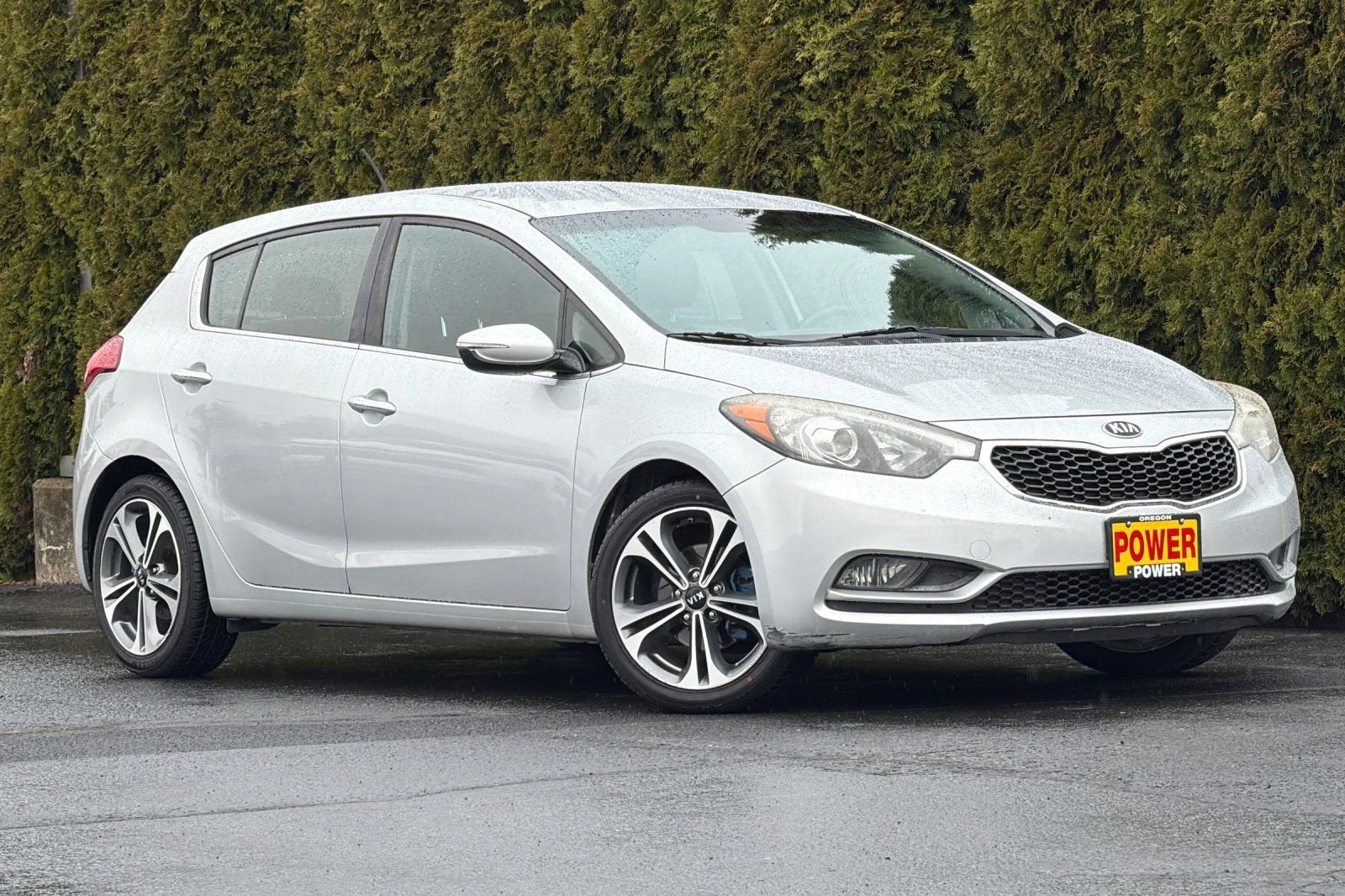 2016 Kia Forte 5-Door — side profile view