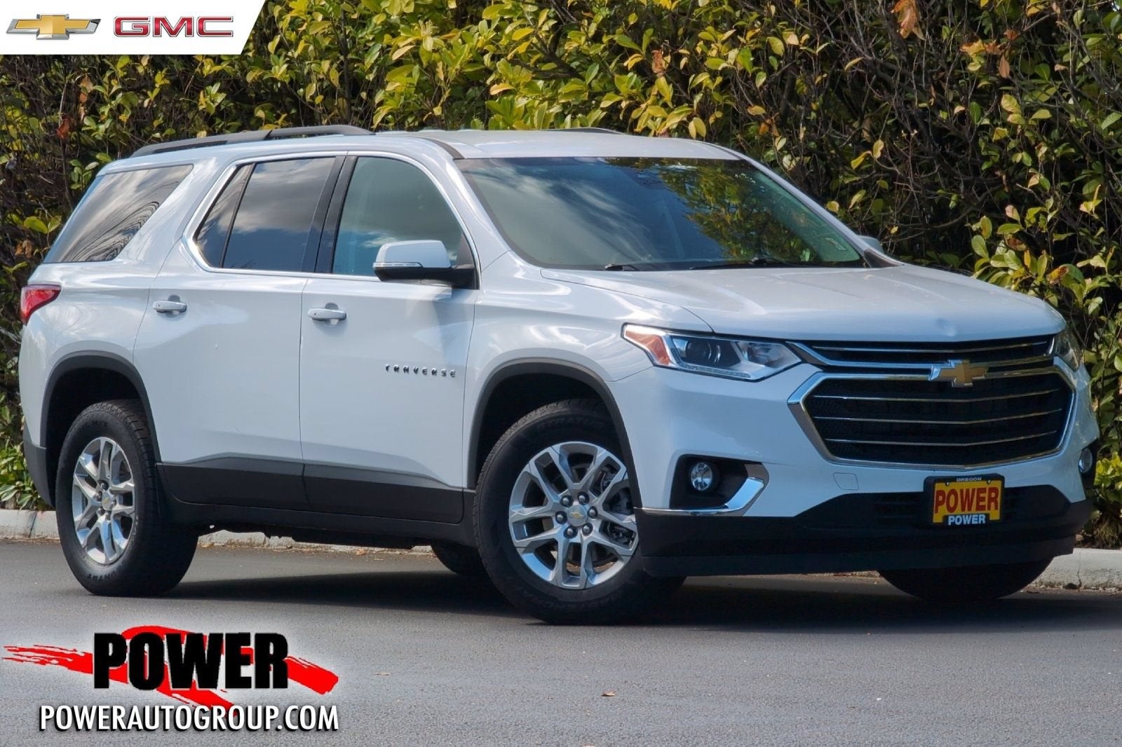 2021 Chevrolet Traverse 2FL in Summit White — front three-quarter view