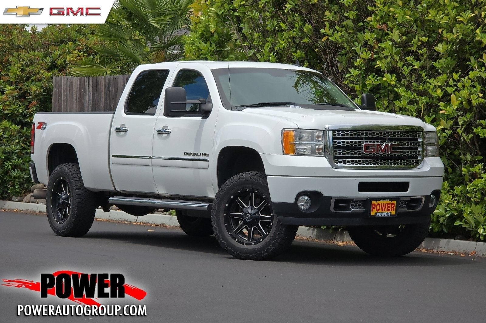 2012 GMC Sierra 2500 HD Denali in Summit White — front three-quarter view