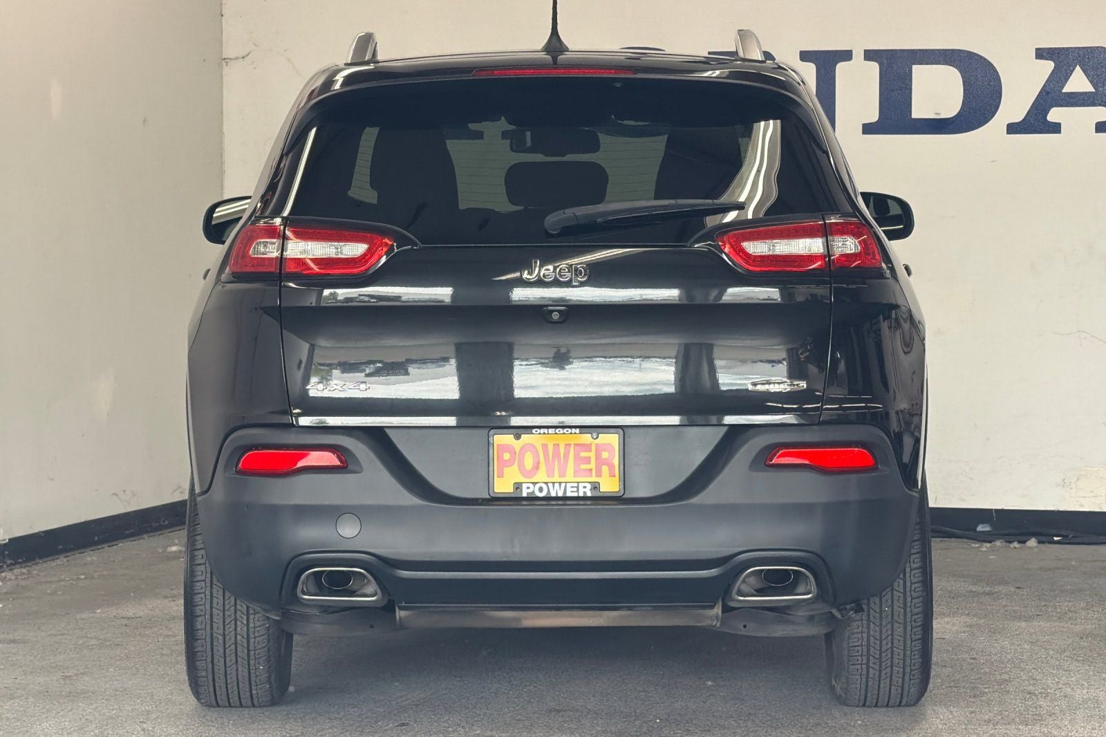 2016 Jeep Cherokee — interior view