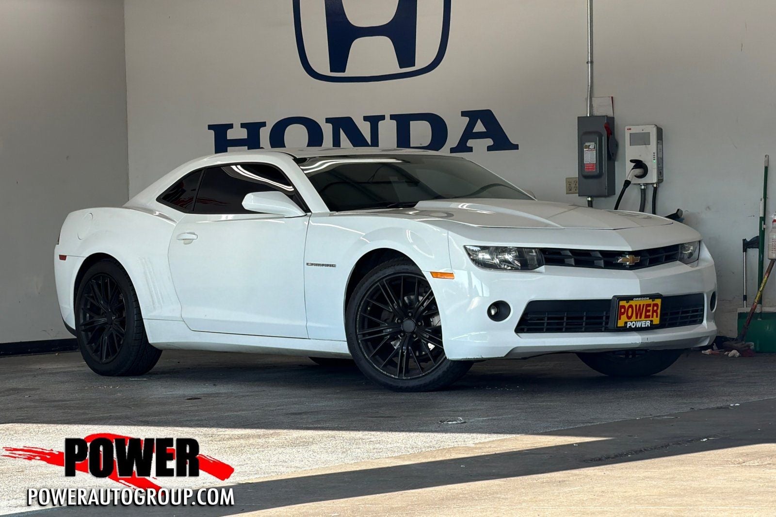 2015 Chevrolet Camaro 2LS in Summit White — front three-quarter view
