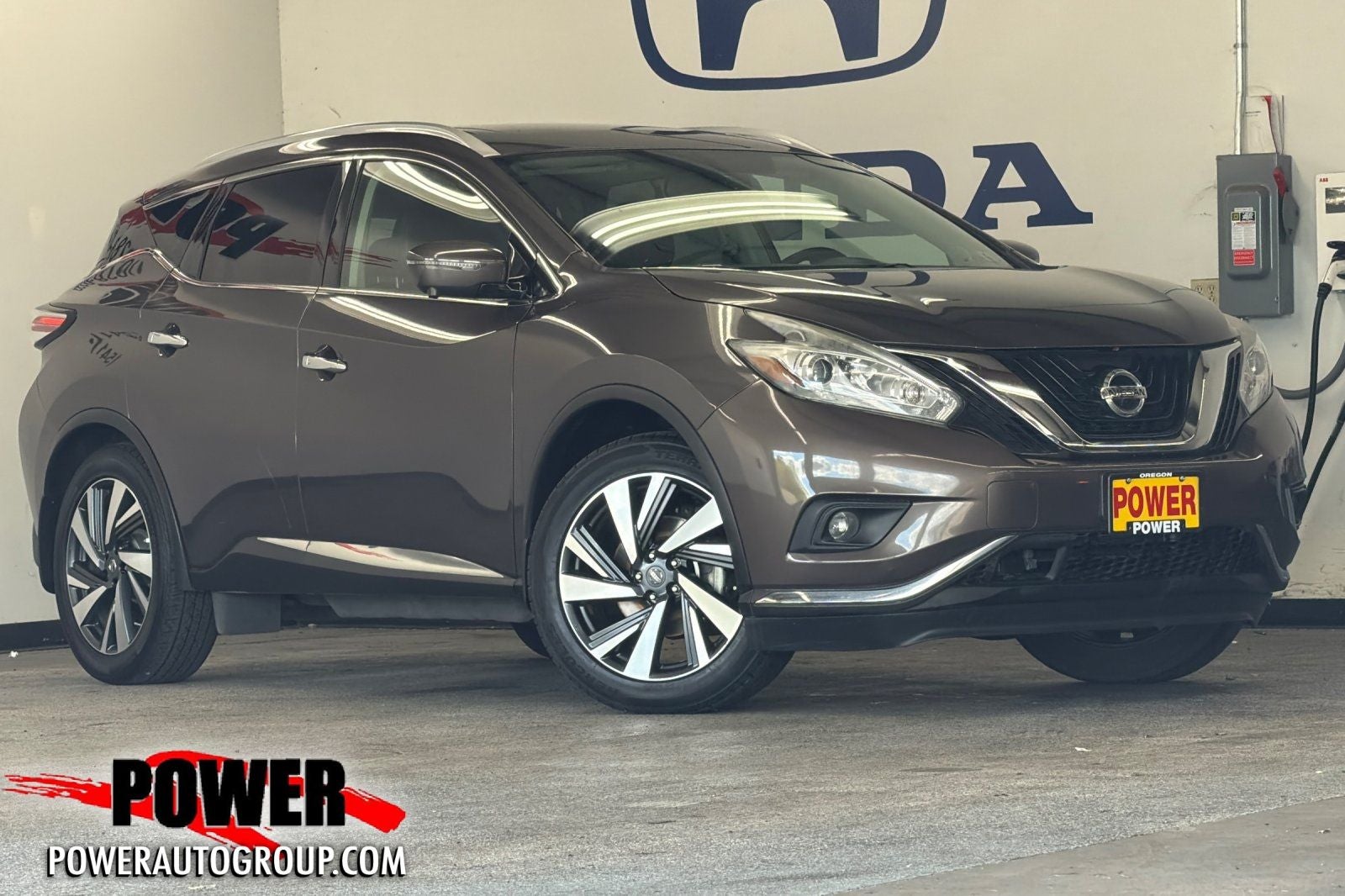 2018 Nissan Murano Platinum in Java Metallic — front three-quarter view