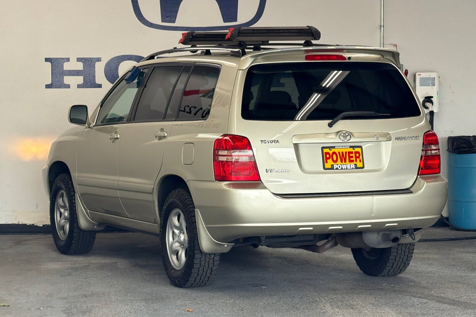 2002 Toyota Highlander — detail view