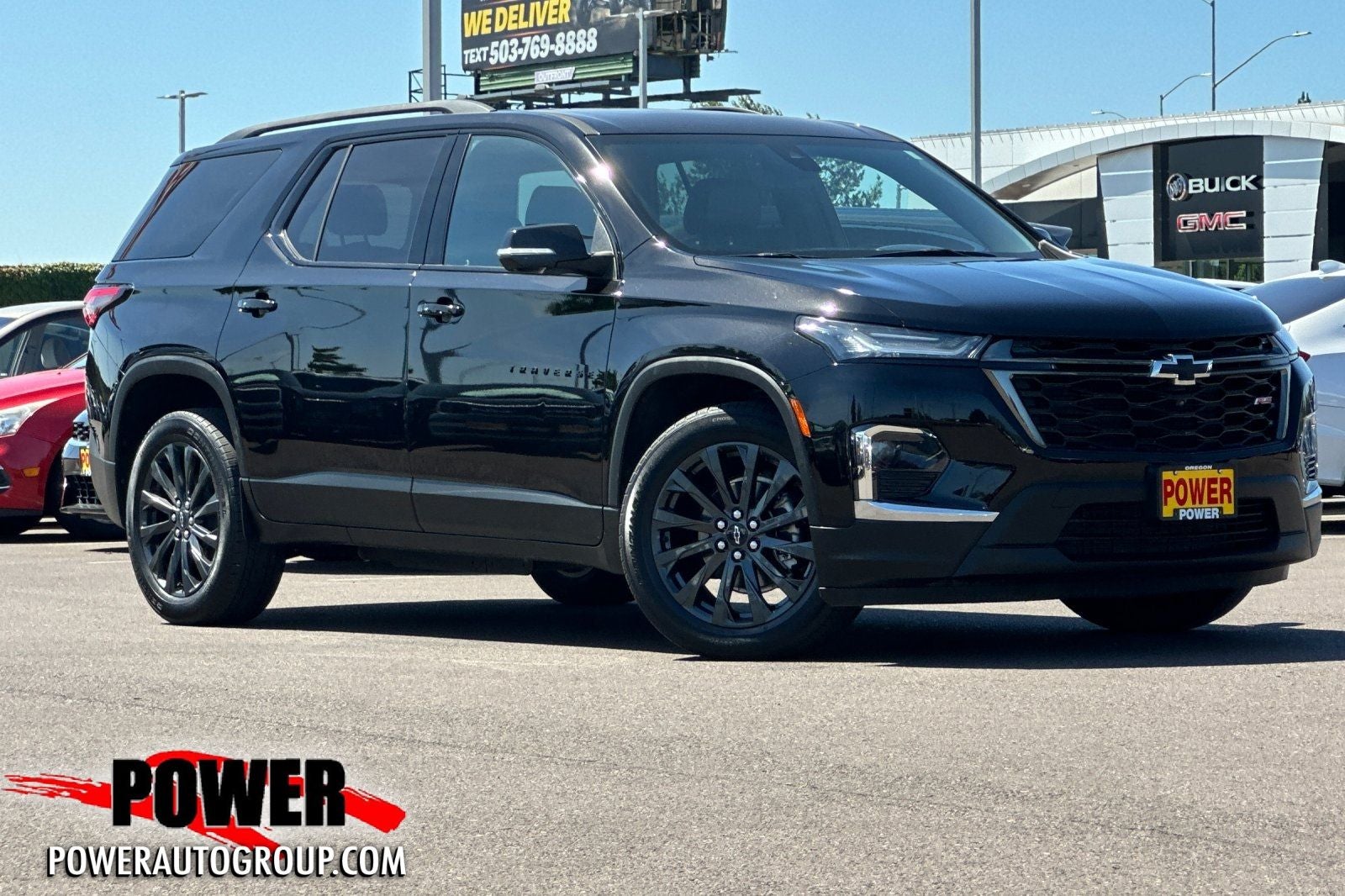2022 Chevrolet Traverse RS in Mosaic Black Metallic — front three-quarter view