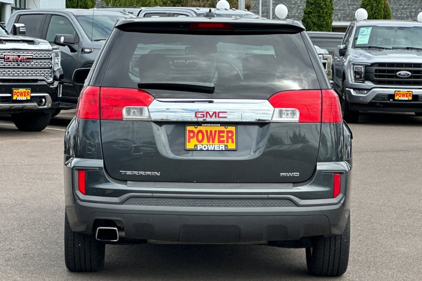 2017 GMC Terrain — detail view