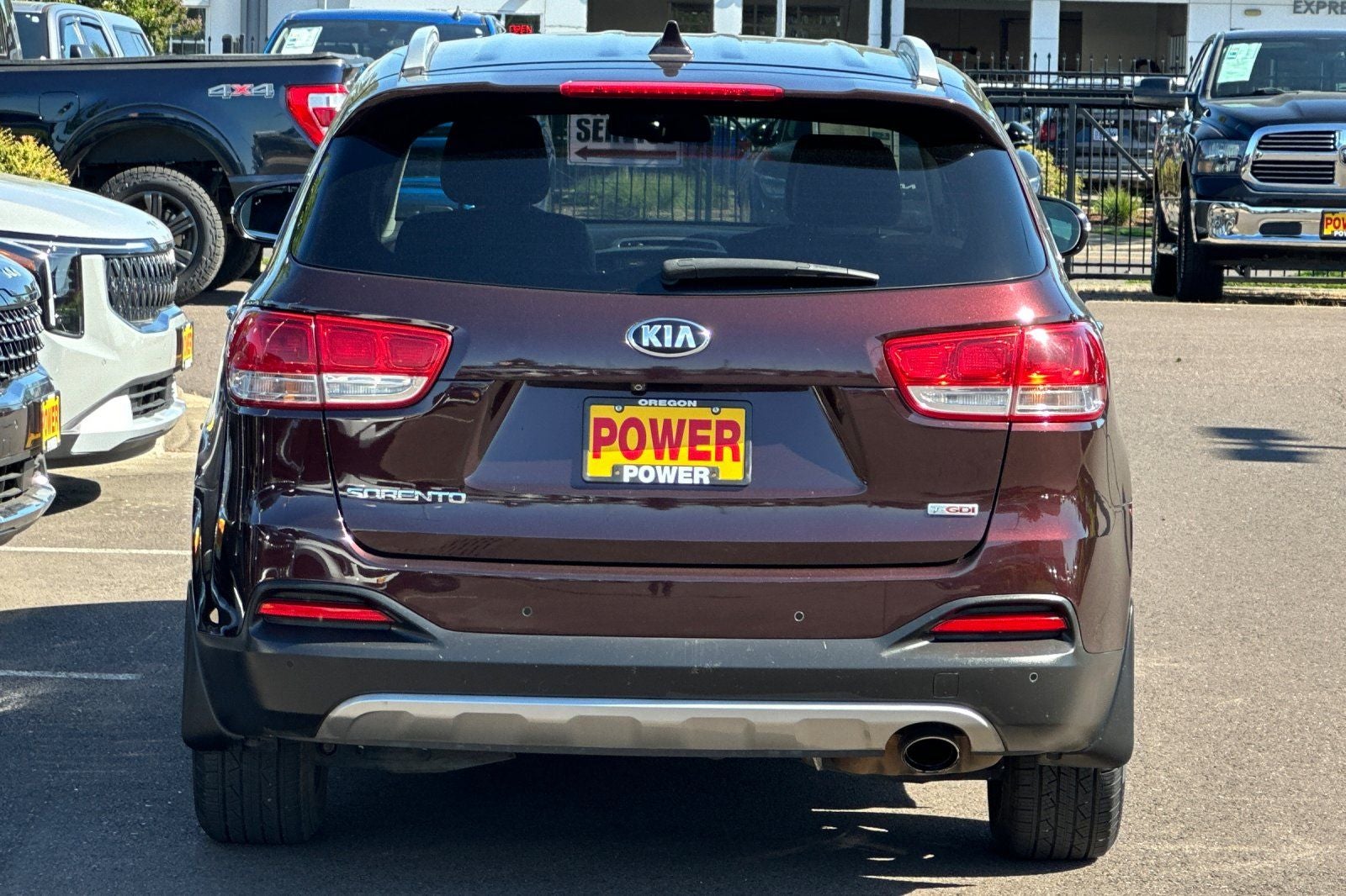 2016 Kia Sorento — detail view