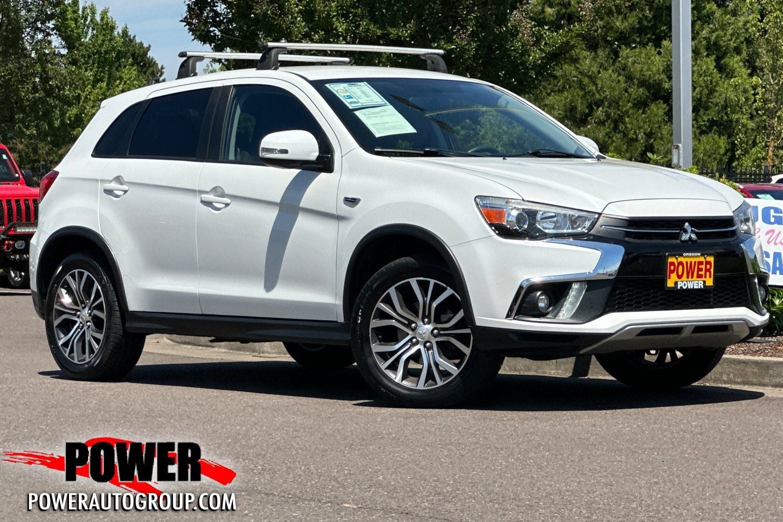 2019 Mitsubishi Outlander Sport 2.0 SE in White — front three-quarter view